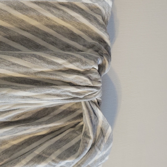 Striped front knot T - Picture 3 of 3